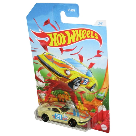 Hot Wheels Nissan Fairlady Z (2020) Mattel Yellow Toy Car 2/5