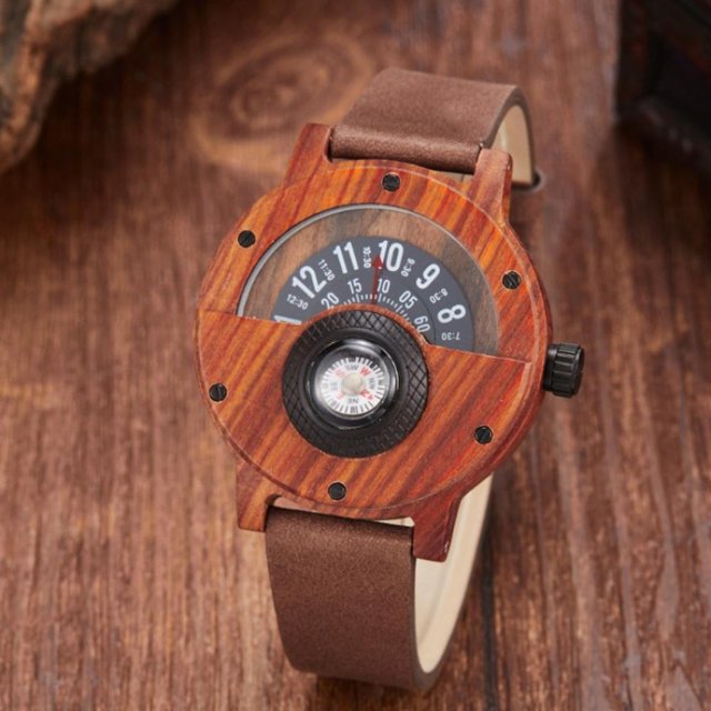 Reloj de cuarzo de madera Natural claro hecho a mano para hombre, esfera giratoria, estilo brújula, reloj deportivo de cuarzo para hombre, caja de regalo