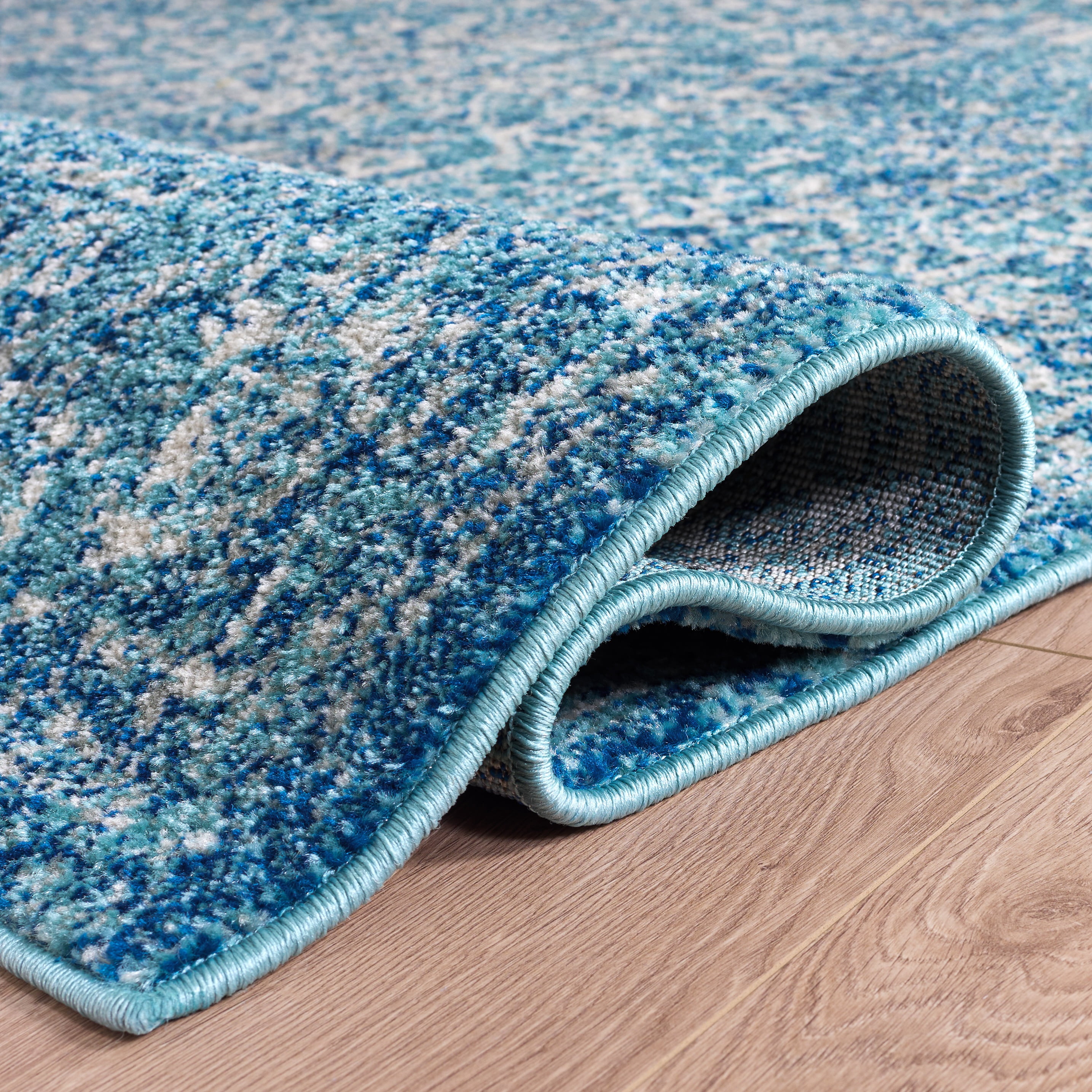 Safavieh Evoke Trena Floral Area Rug, Blue/Ivory, 6' x 8'