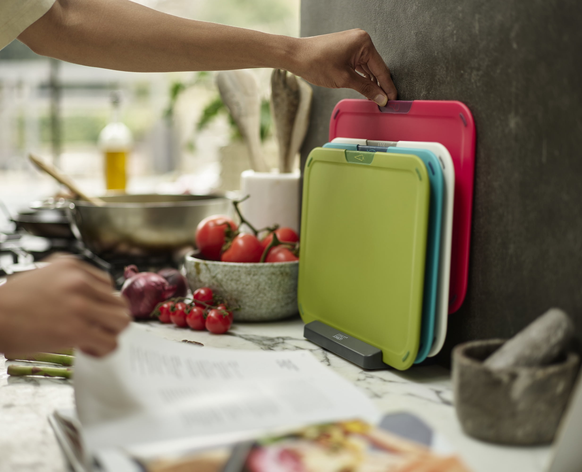 Joseph Joseph Duo 4-piece Cutting Board Set with Storage Stand