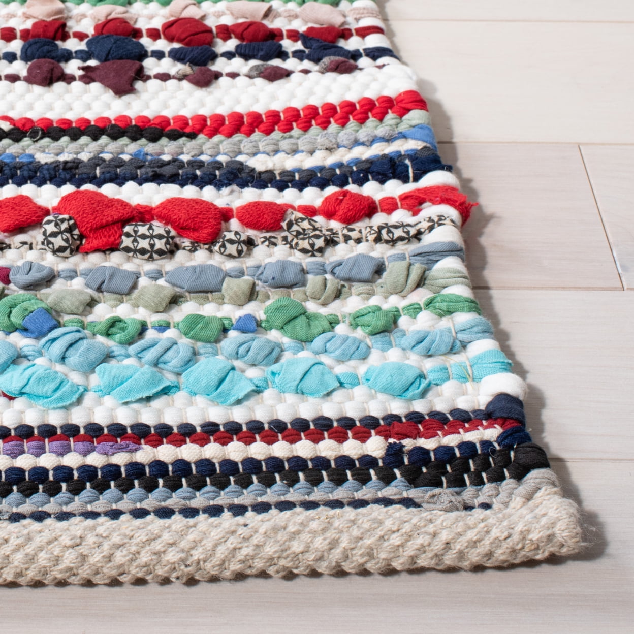 SAFAVIEH Montauk Rayen Diamond Area Rug, Ivory/Blue, 8' x 10'