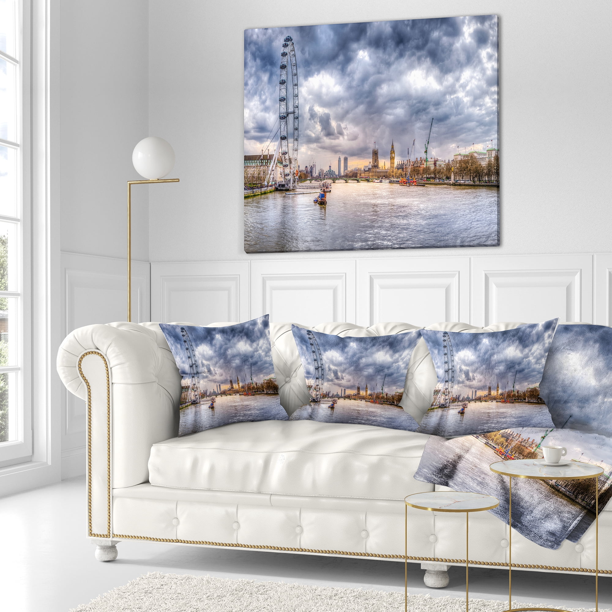 Designart London Skyline and River Thames - Cityscape Throw Pillow - 16x16