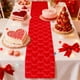 thumbnail image 3 of Decoraciones para San Valentín, adornos para San Valentín, regalos para San Valentín, bandera de mesa con forma de corazón, mesa de comedor, mesa de centro, mueble de TV, bandera de mesa decorativa, m, 3 of 5