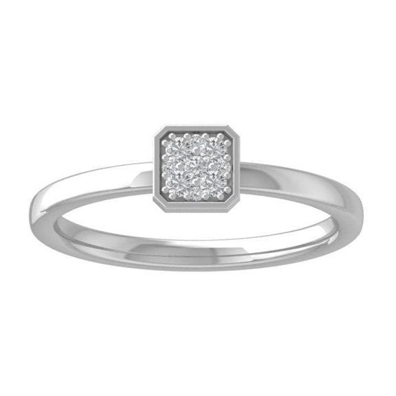 ARAIYA FINE JEWELRY 14K White Gold Round Cluster Diamond Engagement Ring (1/8 cttw, I2-I3 Clarity, I-J Color) Size 7