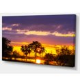 thumbnail image 2 of Champ d'Inondation Coloré au Coucher du Soleil - Art Mural Paysage sur Toile, 2 of 3