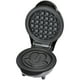 thumbnail image 3 of Platos antiadherentes para hacer gofres con diseño de Mickey Mouse de Disney, 10 cm y 600 W, 3 of 6