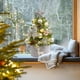 thumbnail image 5 of Mini Árbol de Navidad Flocado de 45 Cm de Pino Artificial Blanco con Luces Led | Pequeña Decoración Navideña de Escritorio | Base de Madera Estable | Ideal para Apartamentos, Dormitorios, Oficinas, M, 5 of 6