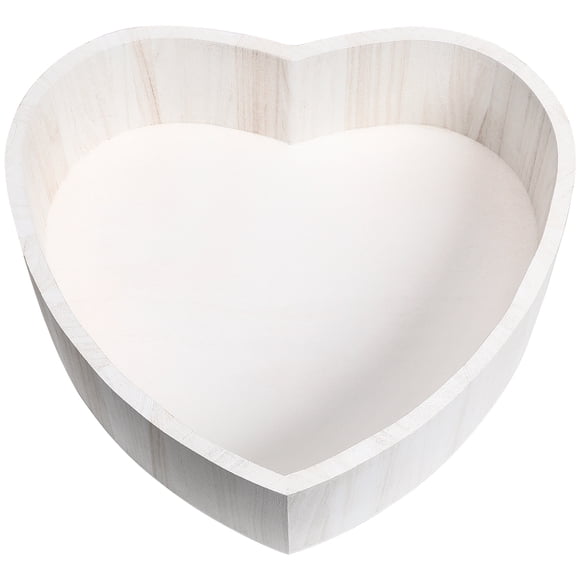Estuche de madera con forma de corazón para posar bebés recién nacidos (1 unidad). Incluye: cesta de madera.