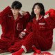 thumbnail image 3 of Pijamas rojos grandes de terciopelo Coral para mujer, ropa de dormir cálida de franela para hombre y mujer, ropa de dormir de dos piezas de terciopelo grueso para invierno, 2022, 3 of 4