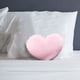 thumbnail image 5 of Cojín decorativo en forma de corazón | Cojín Hort Puffy de terciopelo rosa suave relleno de fibra de poliéster resistente | Cojín decorativo para sofá de sala de estar infantil | Lavable a máqu, 5 of 5