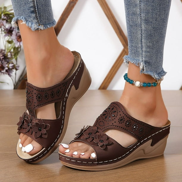 Pretty sandals sale