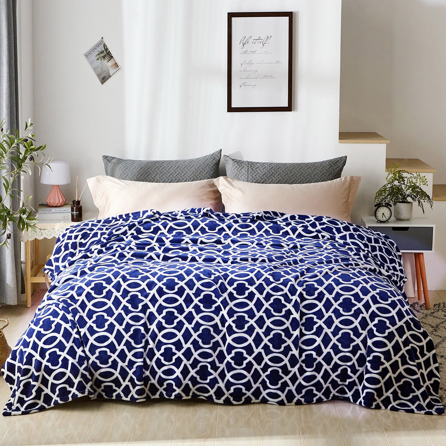 Flannel Fleece Blanket for Queen Bed,Soft Lightweight Warm Cozy Blanket,90" x90"