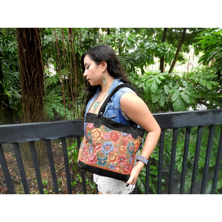 folding a patagonia black hole Ever wonder how to get your @patagonia Black Hole bag back into its  packable size? It's quite easy once you know the steps: 1. Unzip the stuff  sack and fold in the