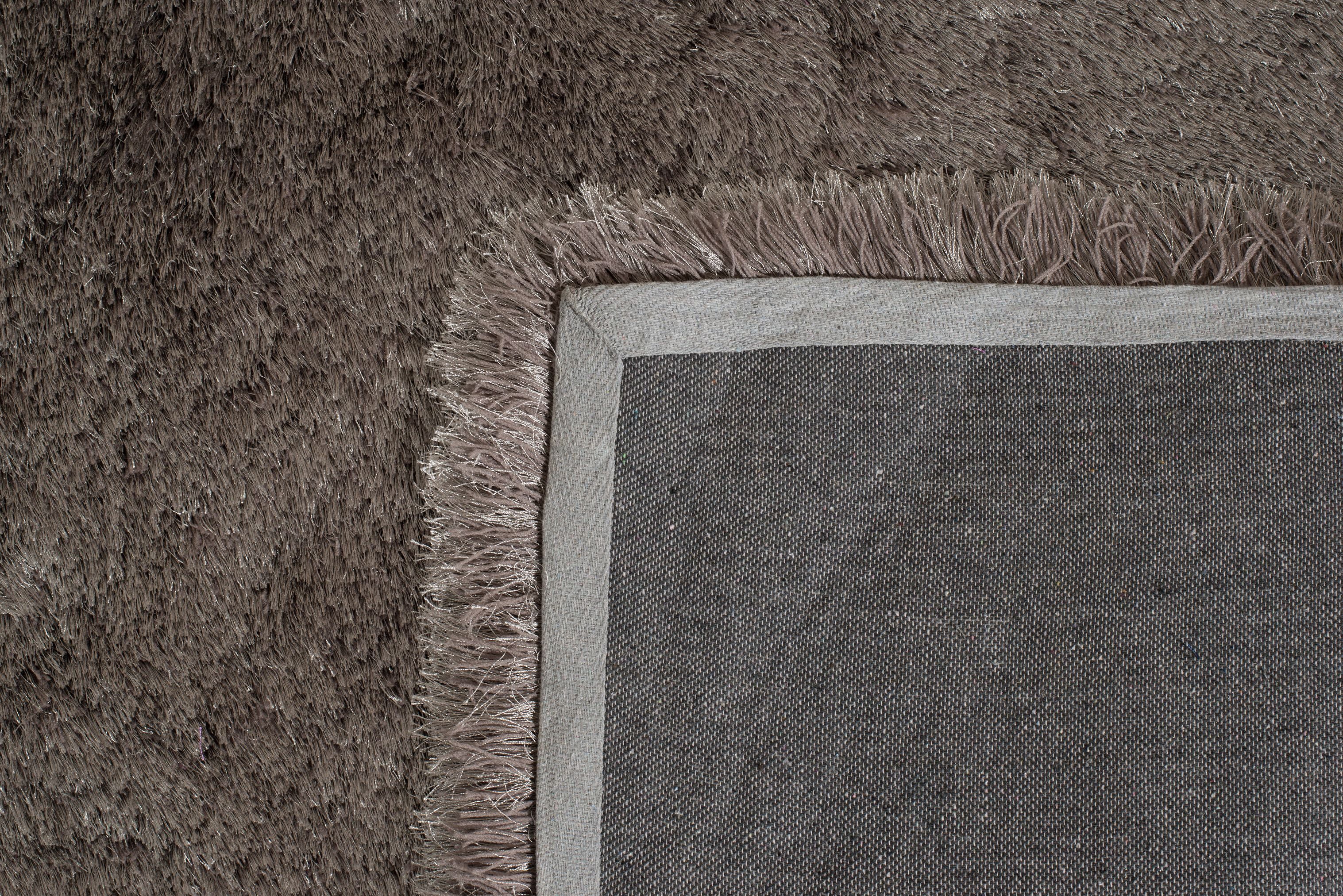 United Weavers Benella Mira Grey Woven Polyester Shag Area Rug