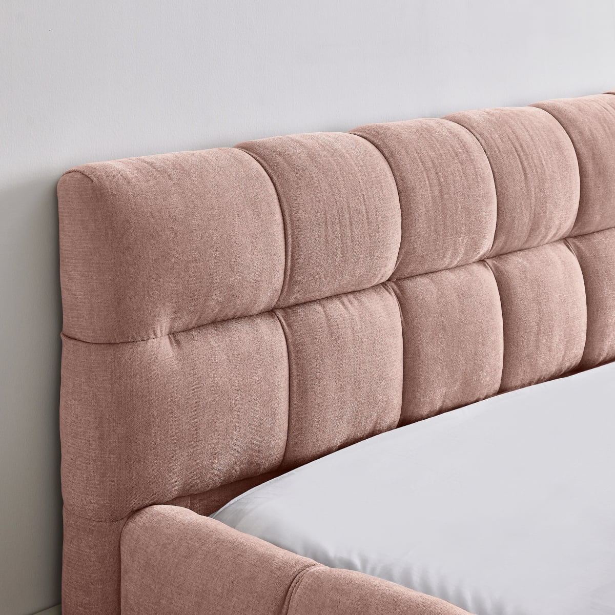 Queen Size Upholstered Bed Frame with Thick Fabric, Chenille Fabric Grounded Queen Size Platform Bed with Headboard and Solid Frame. No Box Spring Needed, PINK