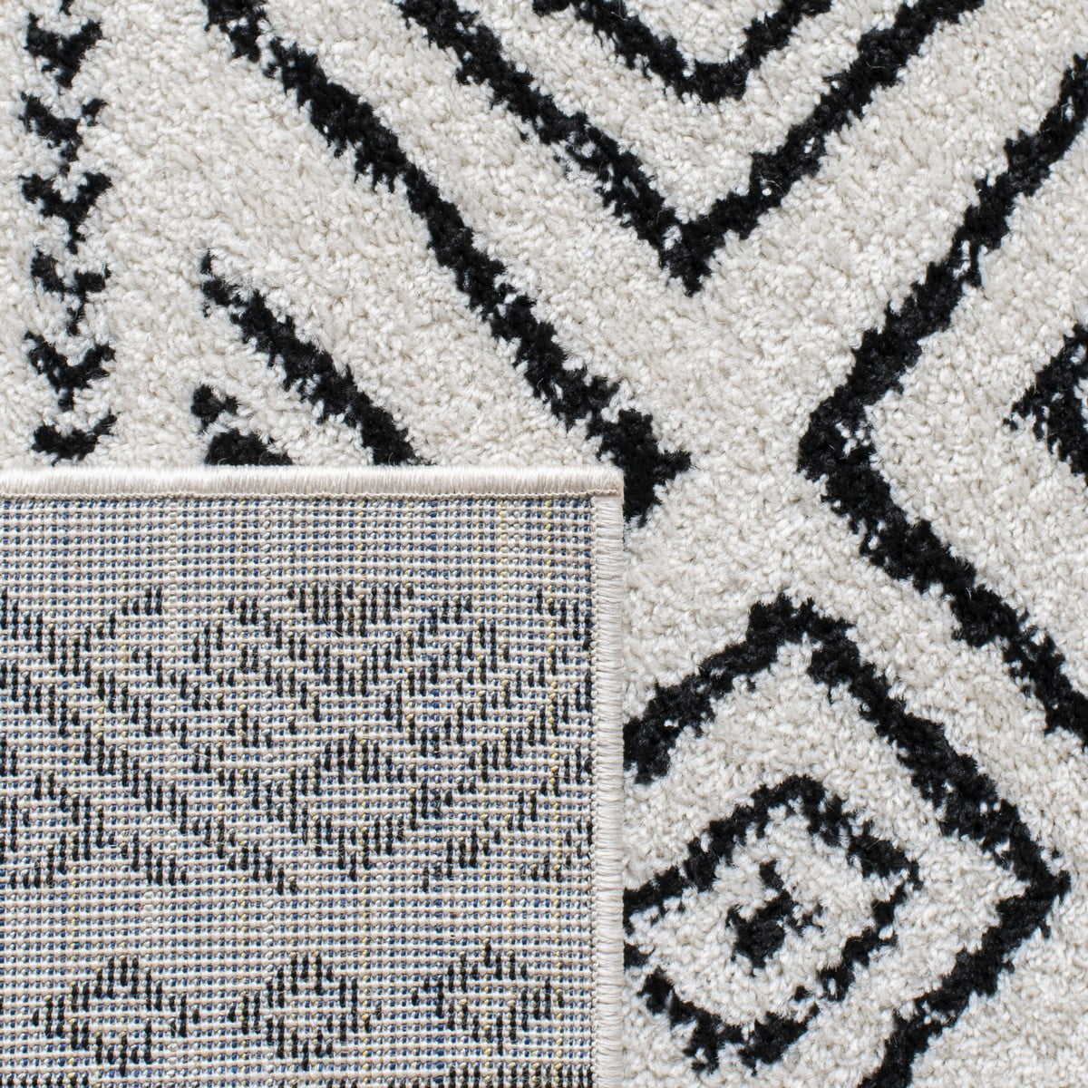 SAFAVIEH Tulum Merletta Moroccan Geometric Area Rug, 9' x 9' Round, Ivory/Black
