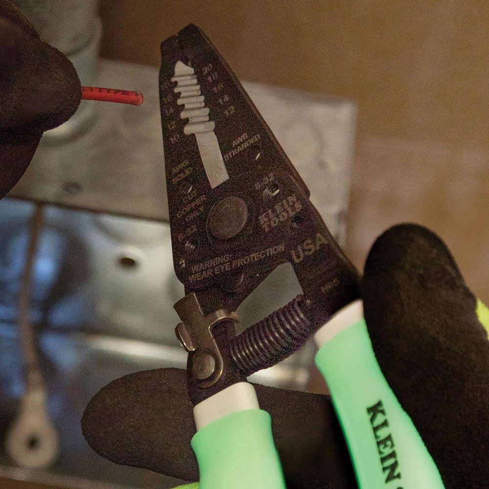 Klein Tools 11055GLW High-Visibility Klein-Kurve 10 - 18 AWG Solid/ 12 - 20 AWG Stranded Wire Stripper/ Cutter
