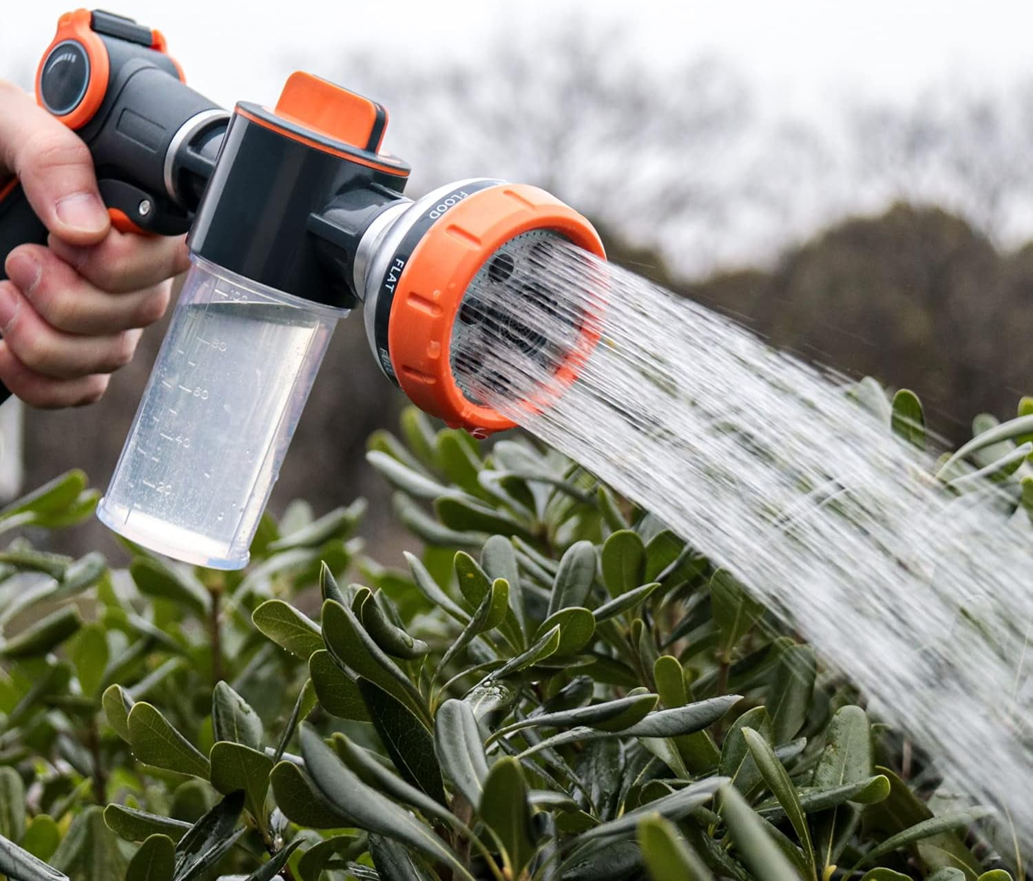 High Pressure 8 Way Spray ▻ EVILTO Garden Hose Nozzle ◅ Spray Hose With  Built In Soap Dispenser 