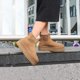 thumbnail image 3 of Nuevas botas de nieve en otoño e invierno 2022 Botas cortas Chelsea informales de suela gruesa Botas de moda Color: Marrón, 3 of 4