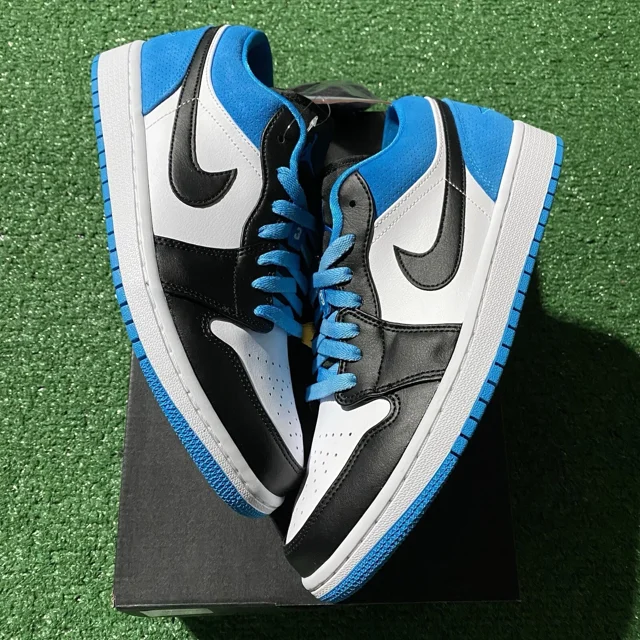 Size 9.5 - A i r-Jor-dan A i r-Jor-dan 1 Low SE 'Laser Blue' CK3022-004 BRAND NEW!