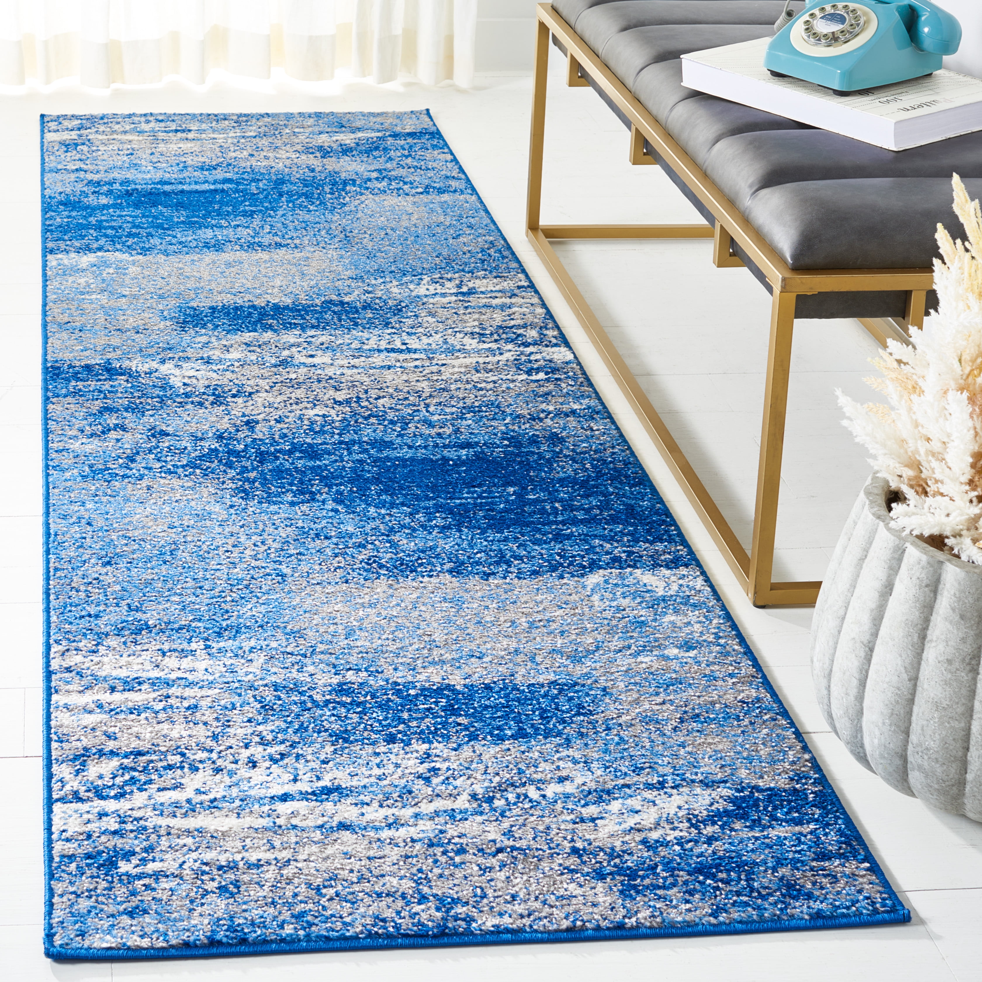 Safavieh Adirondack Rudyard Abstract Ombre Runner Rug, Silver/Blue, 2'6" x 18'