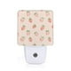 thumbnail image 1 of Balery Strawberries Luz Nocturna LED con Sensor Automático, Enchufe con Sensor Crepuscular, Luz Suave de 0.5W para Dormitorio, Pasillo, Baño-US, 1 of 7