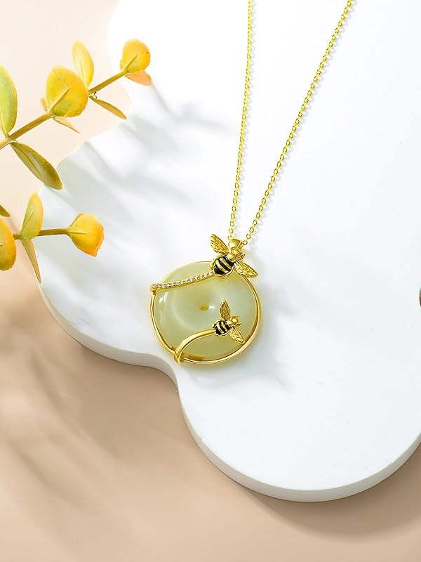 JKR Jade Necklace for Women Sterling Silver Round Cat/Hummingbird/Dragonfly/Butterfly/Bee Jade Jewelry Birthday Gifts Women Mom Wife Grandma