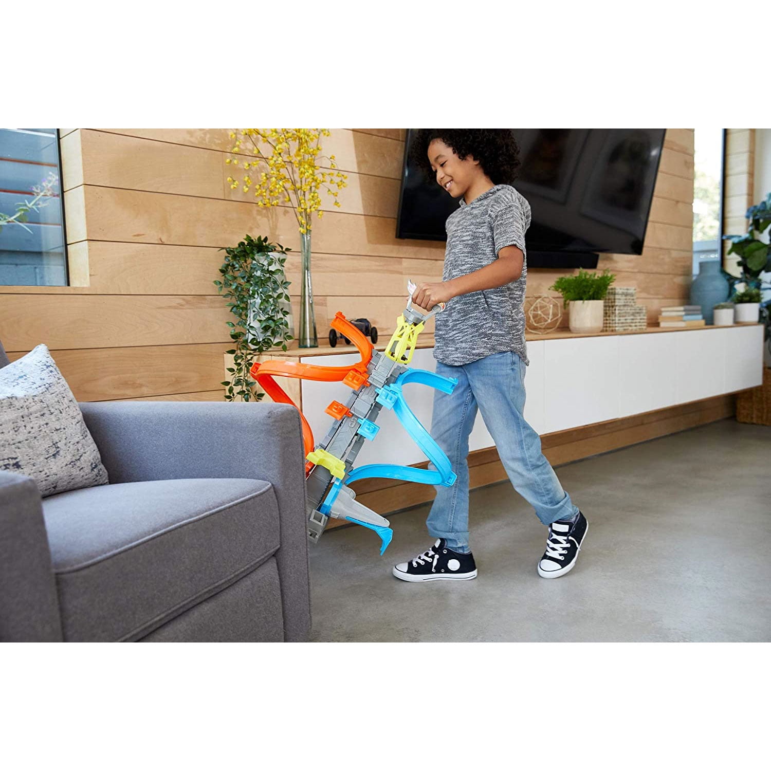 Hot Wheels Loop and Launch Toy Car Trick Vehicle Playsets