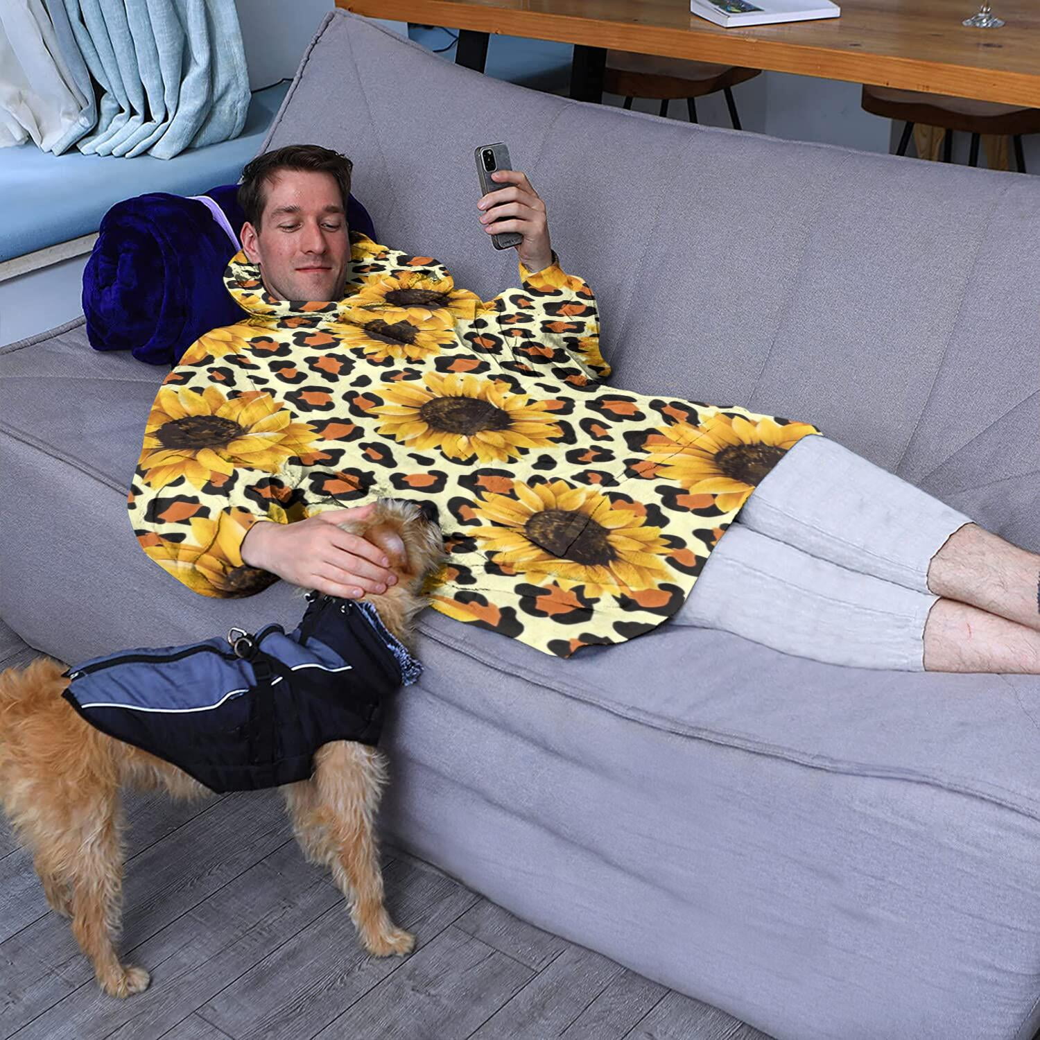Leopard Sunflower Pattern Wearable Oversized Blanket,Wearable Blanket Hoodie for Adults,Cozy Hooded Blankets with Super Pockets,Super Warm Fuzzy Pullover for Women & Men