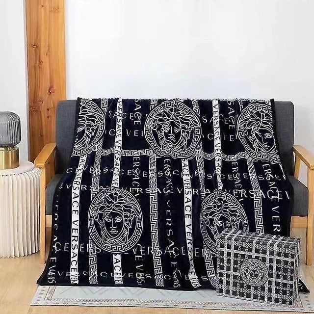 Light Luxury Flannel Blanket Big Brand Comfortable Blanket Sofa Nap Blanket