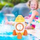thumbnail image 3 of Lindo juguete de rociador de agua No necesita baterías Juguetes de agua Rociador de rociador automático Rociador de rociador de de Naranja cohete Hugo Juguetes divertidos para el baño, 3 of 9
