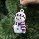 thumbnail image 5 of Adorno navideño de muñeco de nieve | Colgante plano de acrílico para decoración navideña | Regalo festivo para familiares y amigos, 5 of 5