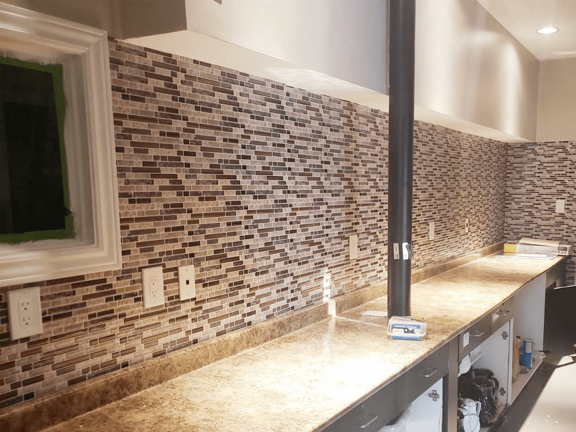 STICKGOO 10-Sheet Peel and Stick Wall Tile, 12" X 12" Vinyl Self-Adhesive Kitchen Backsplash in Sandstone(Brown)