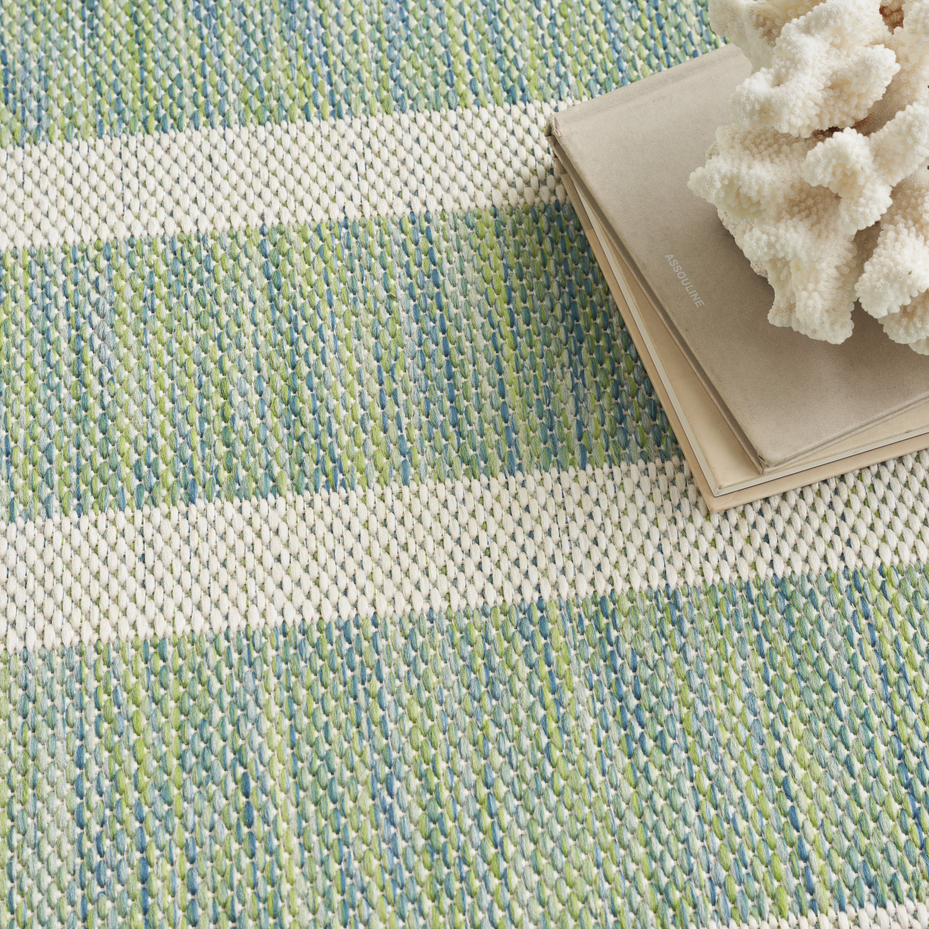 Nourison Positano Indoor/Outdoor Blue Green Ivory 8' x 10' Area Rug (8x10)