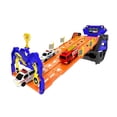 thumbnail image 4 of Camión de transporte de juguete Hugo con pista de carreras y 3 coches ABS, 4 of 9