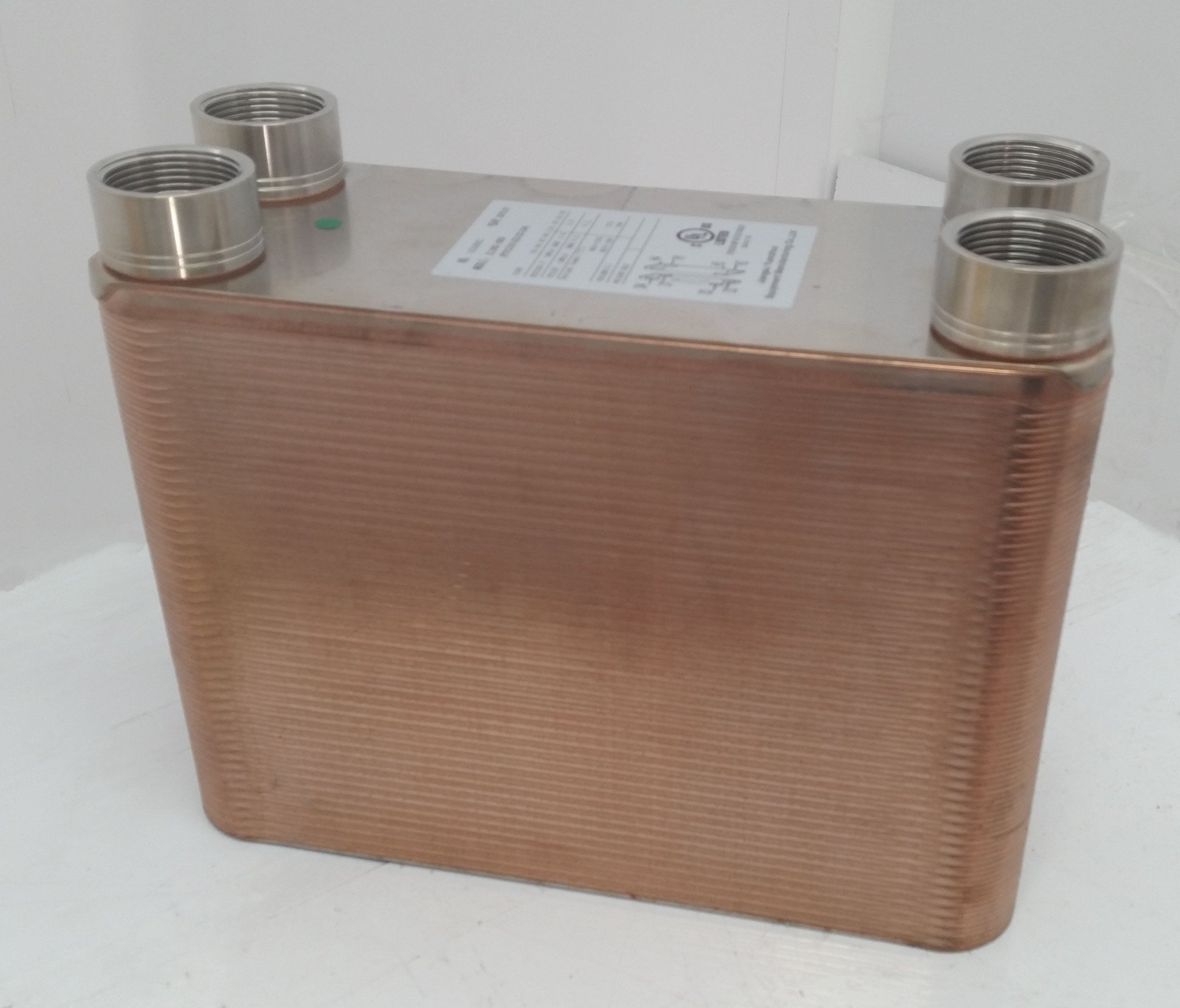 100 Plate Water to Water Brazed Plate Heat Exchanger 1 1/4" FPT Ports w/ Brackets