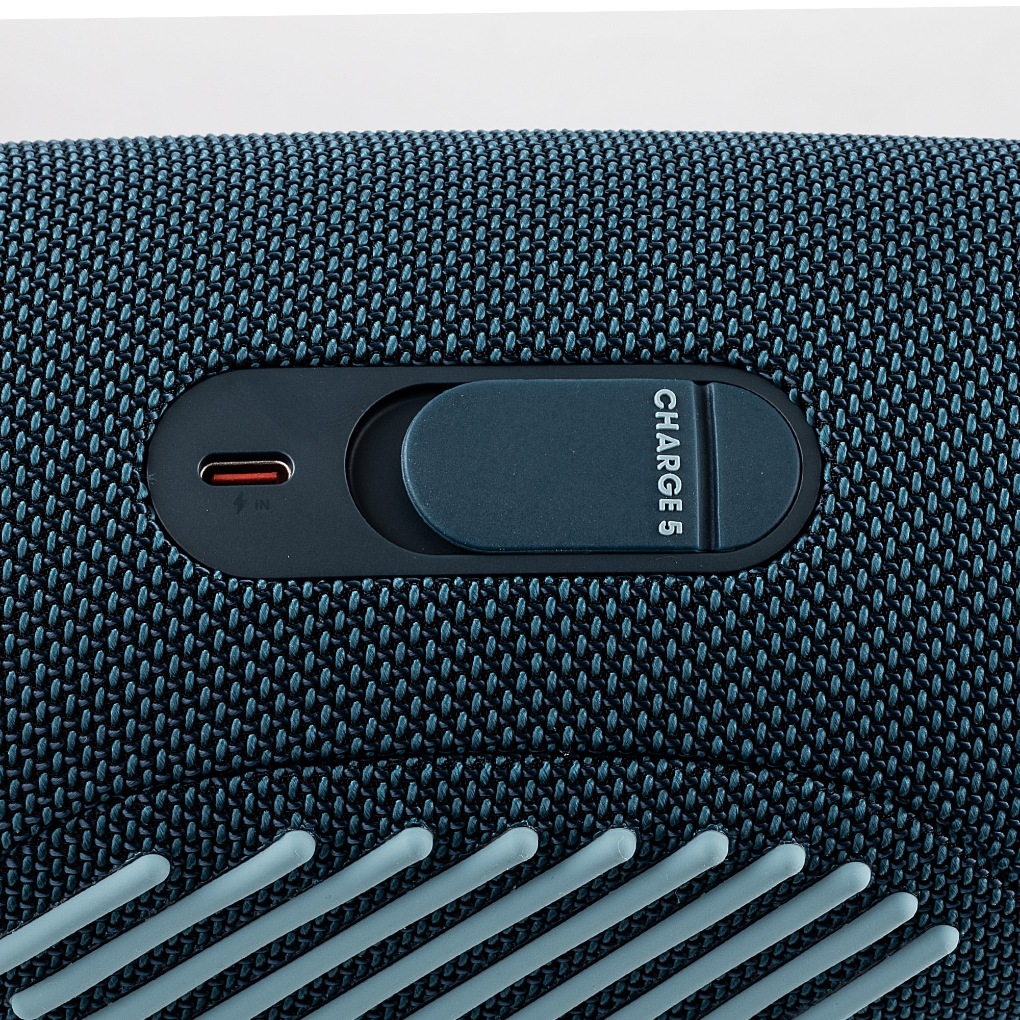 JBL Charge 5 Portable Bluetooth Speaker, IP67 Waterproof, 20 Hour Battery, Blue Bundle with Travel Case (International Model)