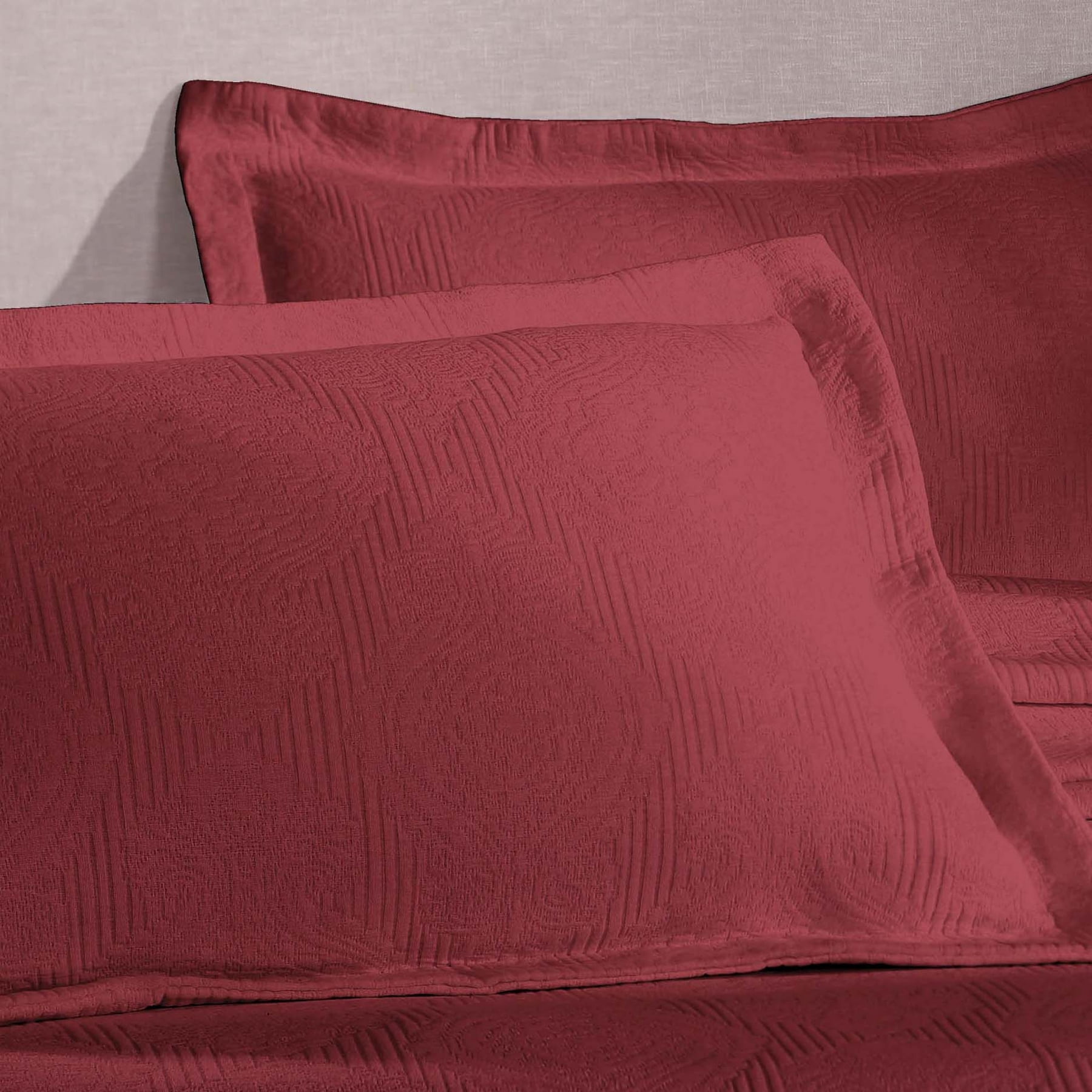Superior 2-Piece Victory Cotton Matelasse Garnet Bedspread Set, Twin