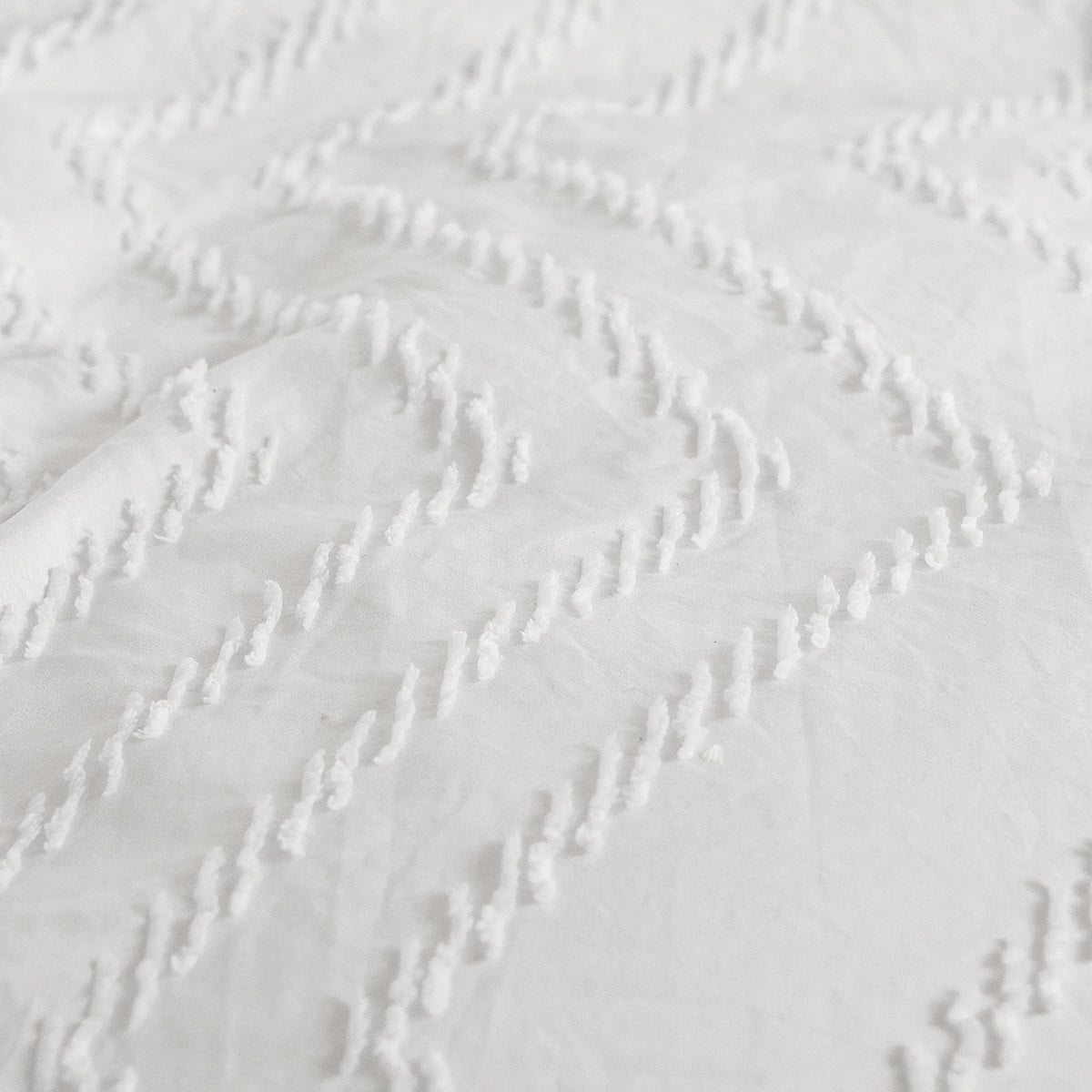 Costyle 3 Piece Tufted Duvet Cover Set, White Boho Microfiber Shabby Chic Soft Bedding Set (Full, 80"x90")