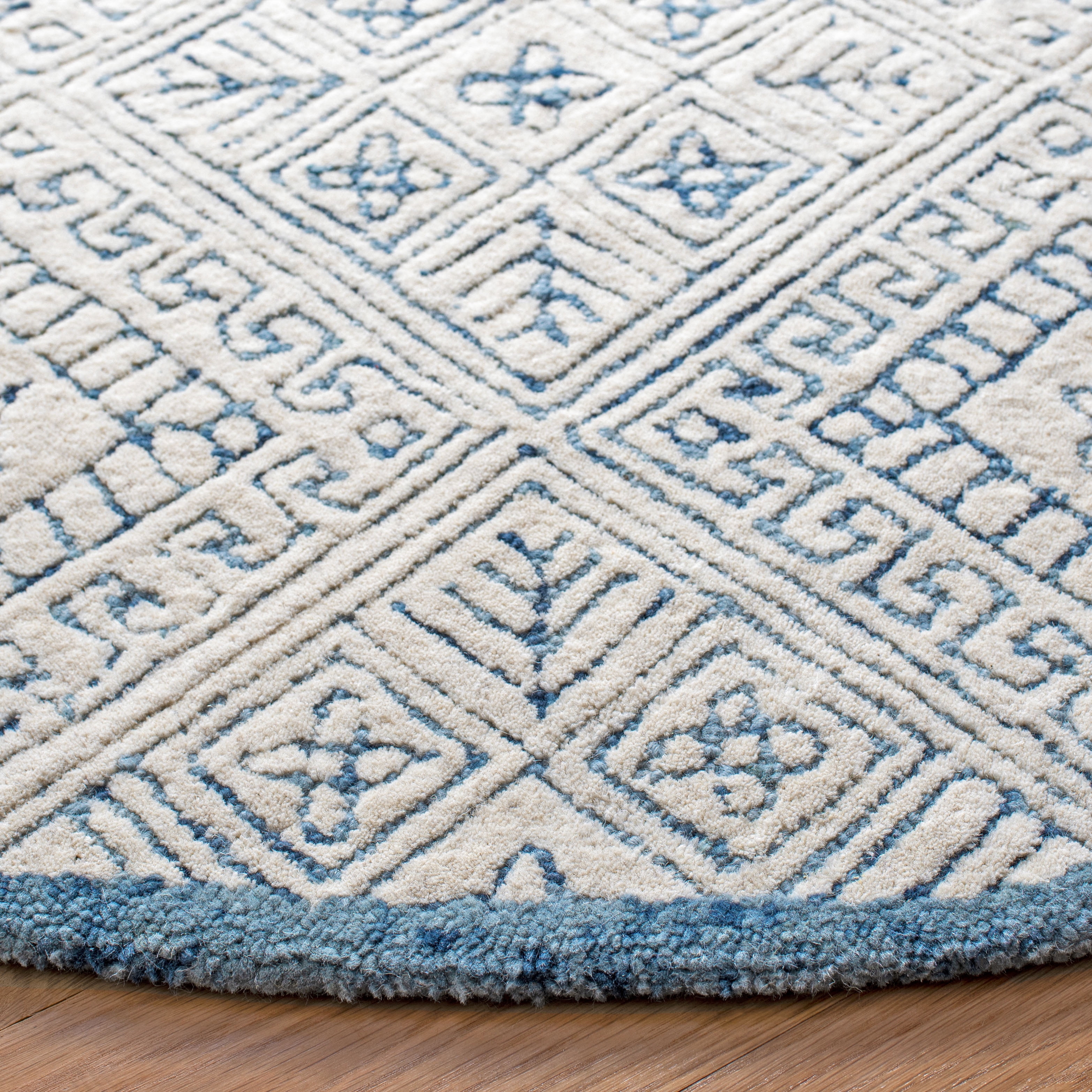 SAFAVIEH Glamour Drummond Geometric Wool Area Rug, Blue/Ivory, 6' x 6' Round