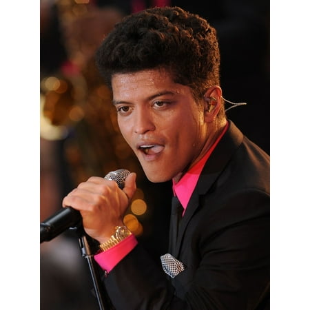 Bruno Mars At Talk Show Appearance For Nbc Today Show Summer Concert Series With Bruno Mars Rockefeller Plaza New York Ny June 24 2011 Photo By Kristin CallahanEverett Collection Photo Print (8 x