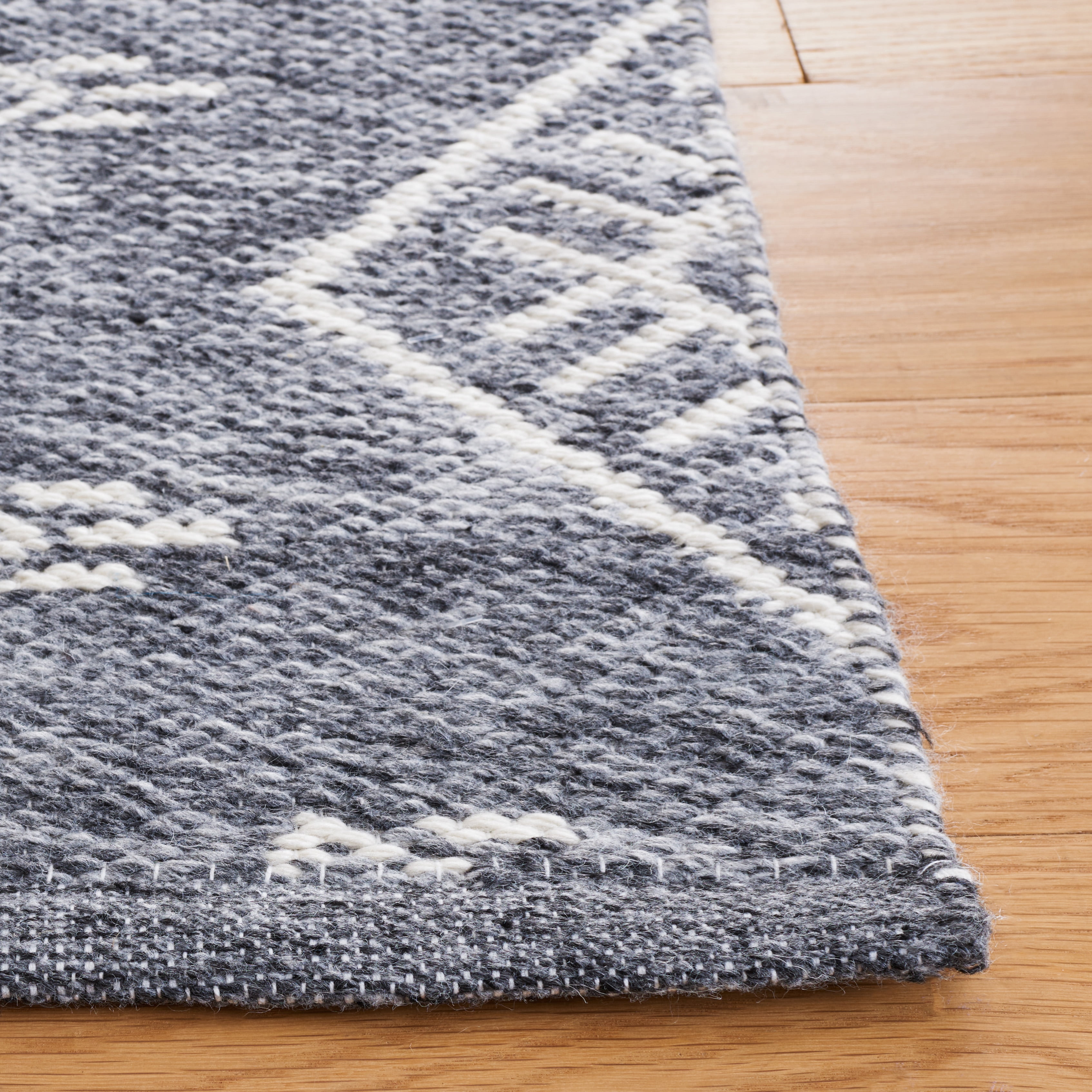 Safavieh Kilim Asa Geometric Polyester Area Rug, Gray/Ivory, 3' x 5'