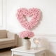 thumbnail image 5 of Guirnalda de Rosas Artificiales en Forma de Corazón - Decoración Colgante de Plástico Rosa, 13.77x13.77 pulgadas, Corona Floral Impermeable para Fiesta de Aniversario de Boda o San Valentín, 5 of 9