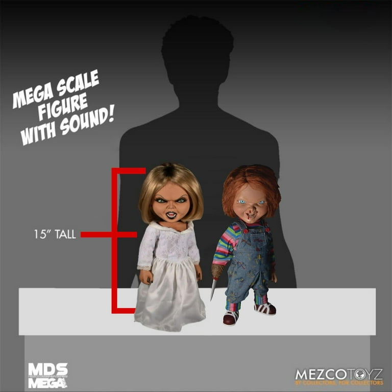 Mezco Mega Scale Talking Menacing Chucky Figure Bundle with Mezco