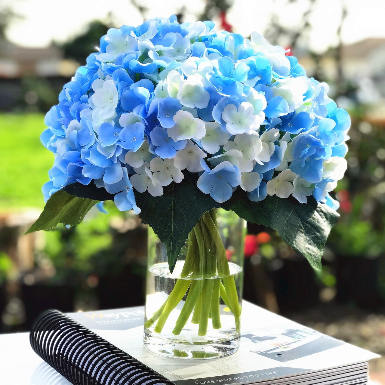 Enova Home Artificial Silk Hydrangea Flowers Arrangement in Clear Glass