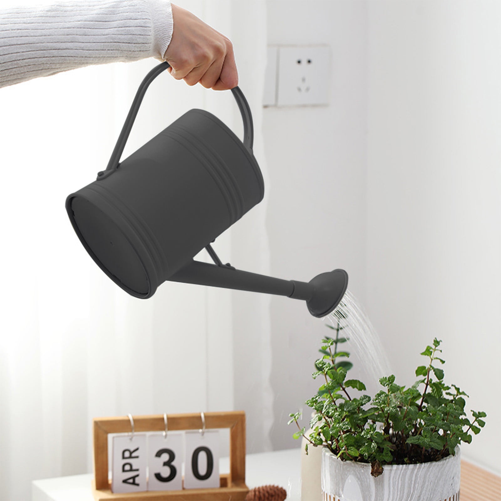Long Spout Watering Can for Indoor Plants 2L Watering Kettle with Long Nozzle, Plastic Gardening Watering Can for Indoor Plants, Flower Wall Decor