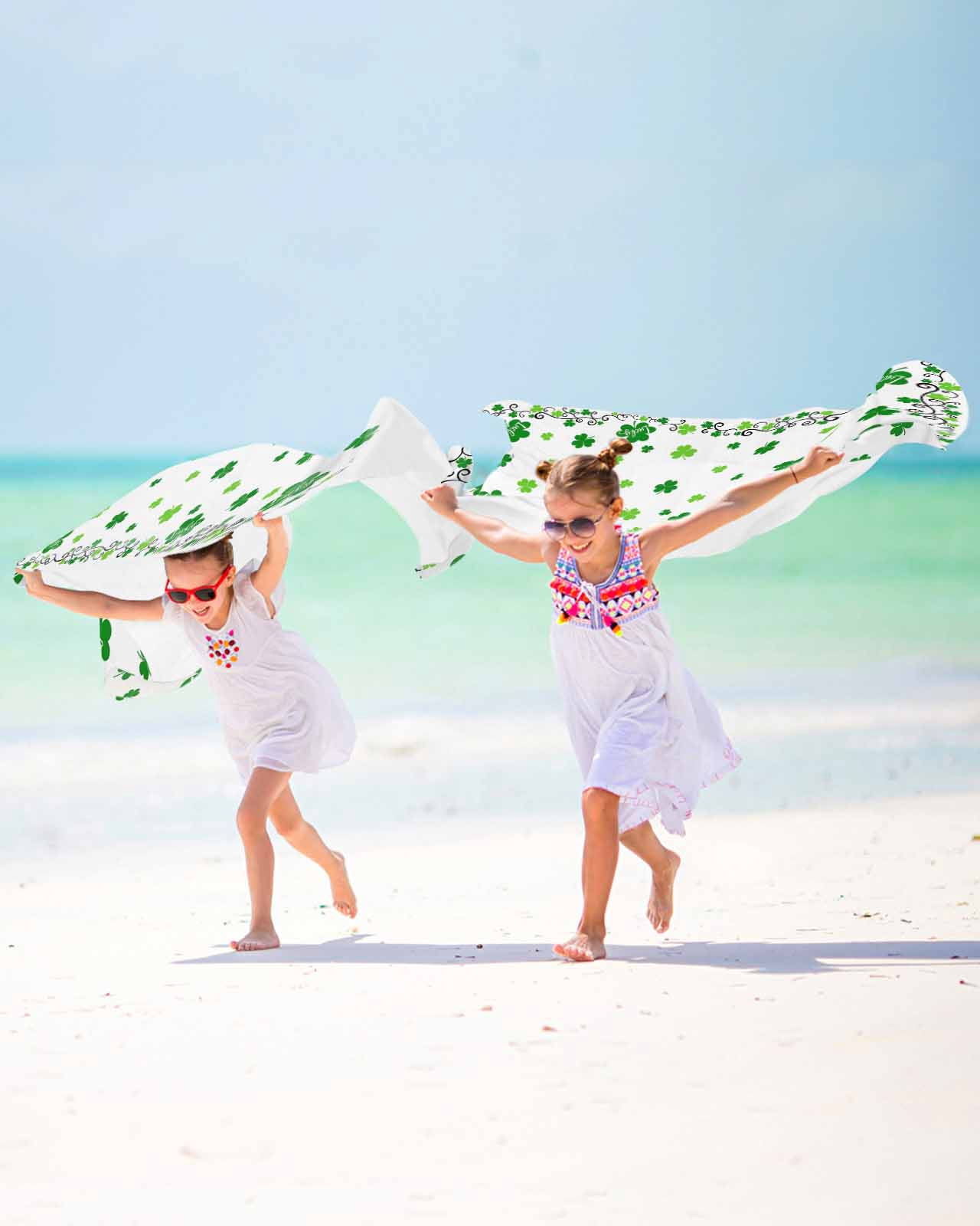 Shamrocks, Beach Towels Oversized Super Absorbent, Saint Patricks Day Green Clover Green White Lightweight Bath Towel Quick Dry Sets For Bathroom/Pool/Rv Camping/Beach Play/Gym Room/Picnic 35"x70"