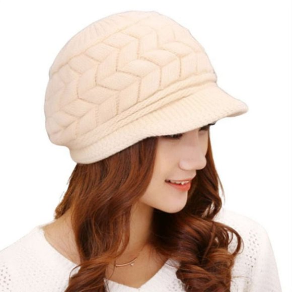 Women Winter Hat Warm Beanies Fleece Inside Knitted Hats for Autumn and Winter Ladies Hat(Beige)