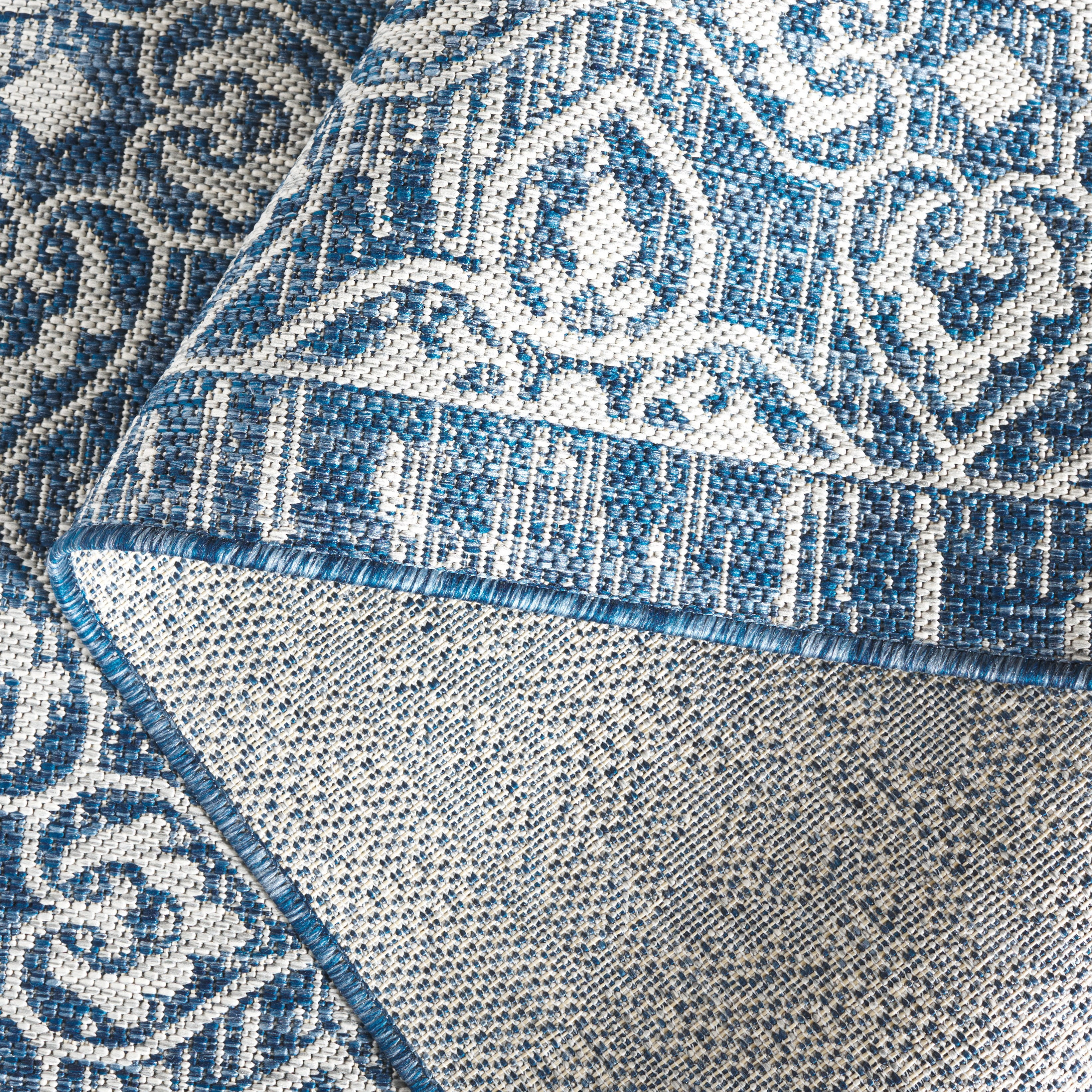 SAFAVIEH Courtyard Amber Damask Indoor/Outdoor Area Rug, Navy/Grey, 6'7" x 9'6"