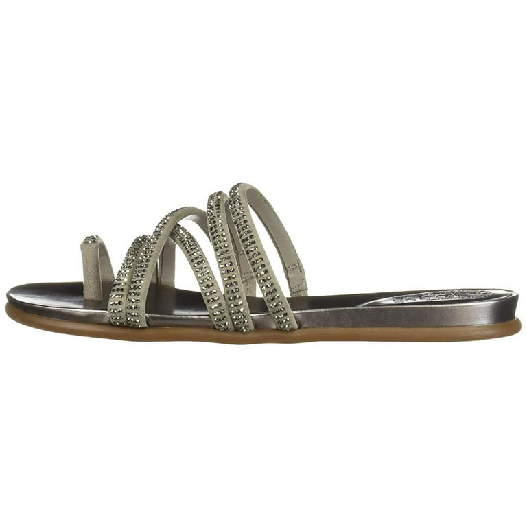 Vince camuto hotsell ezzina flat sandals